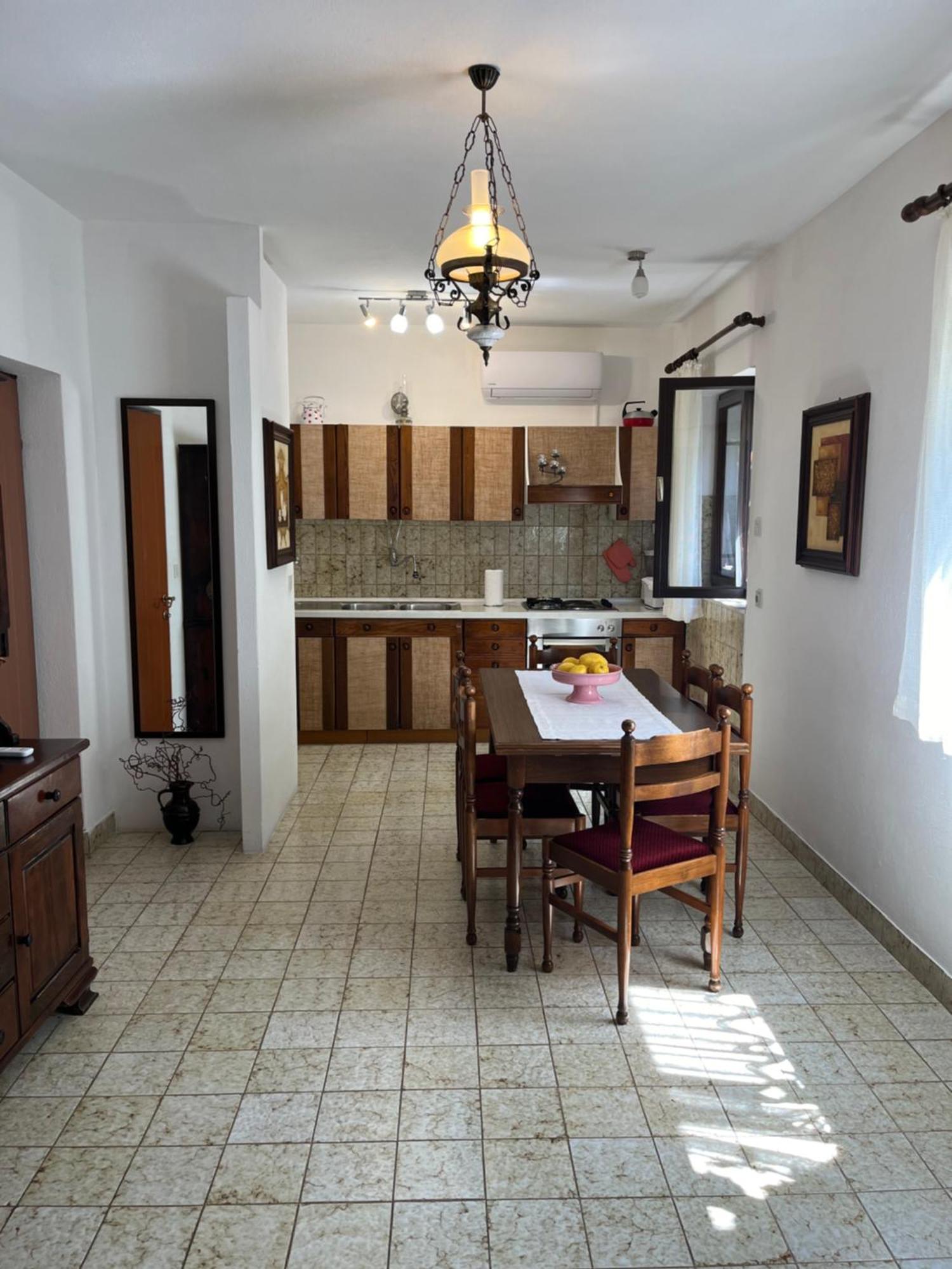 Apartman Mladenka ซูเปตาร์ ภายนอก รูปภาพ