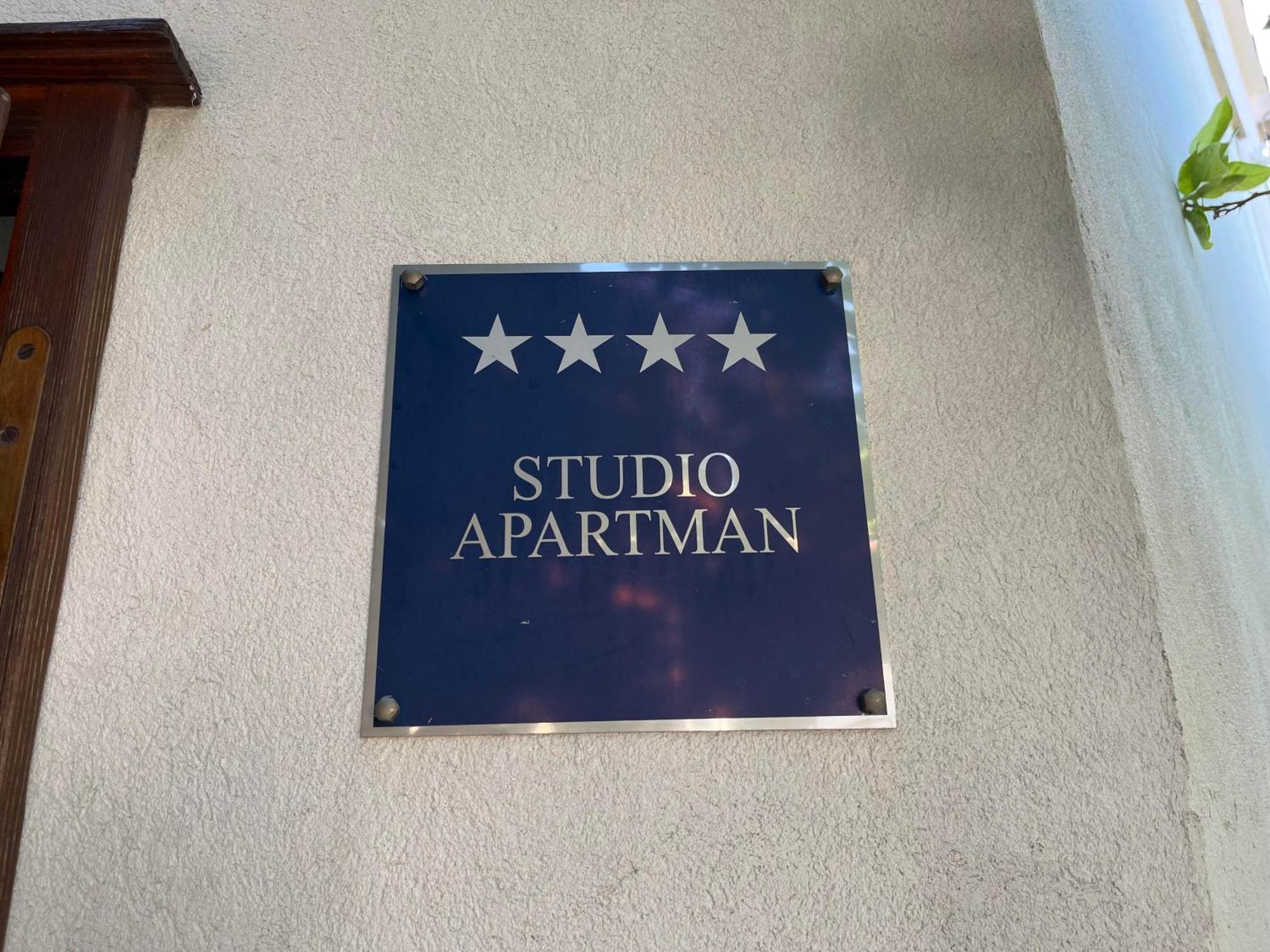 Apartman Mladenka ซูเปตาร์ ภายนอก รูปภาพ